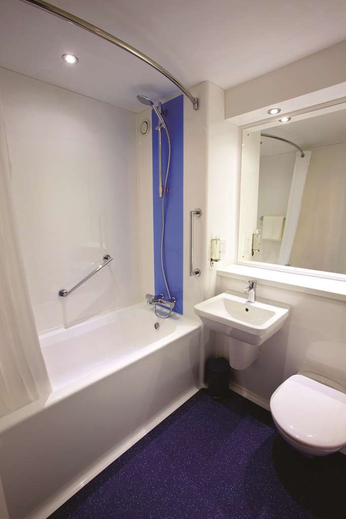 Travelodge Wadebridge Oda fotoğraf